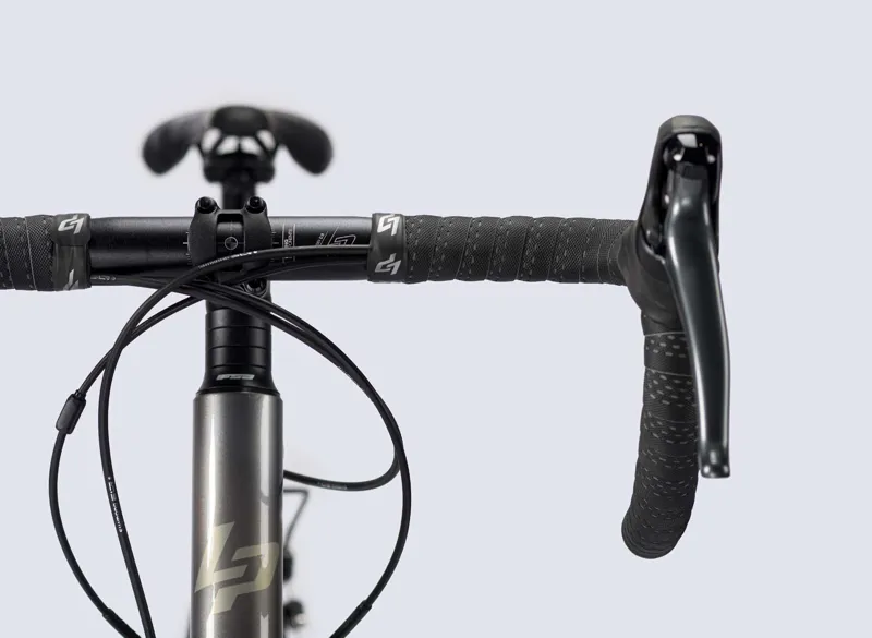  Lapierre Sensium 1.0 Road Bike in Silver-4